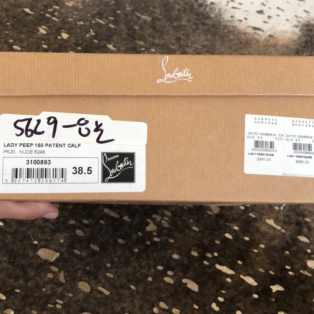 Christian Louboutin Nude Lady peep pump - Picture 5 of 5